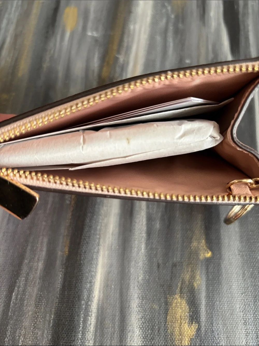 NWOT COACH Pale Pink Leather Card & Key Pouch with Gold Hardware